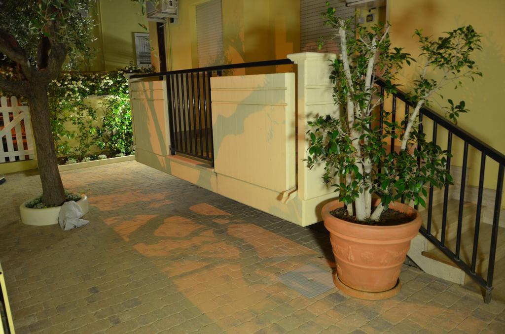 Residence Riviera Alba Adriatica Exterior foto